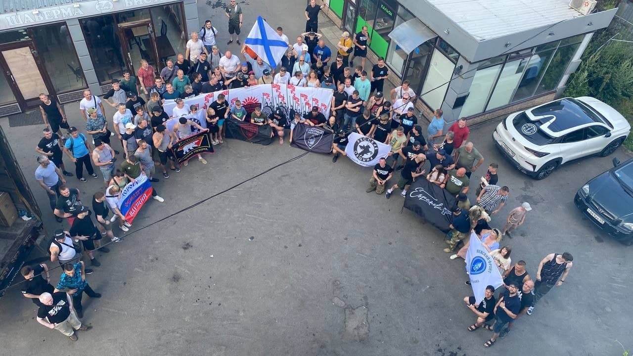36 фура гуманитарной помощи уже разгружена в 88-ой добровольческой бригаде Эспаньола.